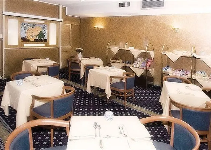 Mentana, By R Collection Szálloda