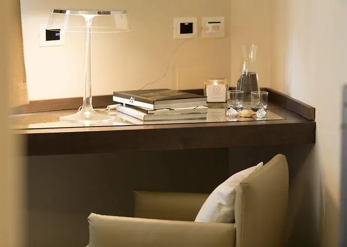 Mentana, By R Collection 4* Milánó